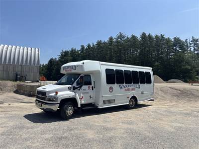 2009 Chevrolet C5V042 24 Passenger Bus