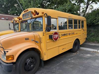 1999 International 380 Bus
