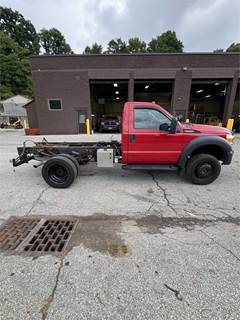 2015 Ford F550 XL 4x4 Super Duty Cab & Chassis Only