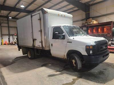 2008 Ford E-Series Box Delivery Truck