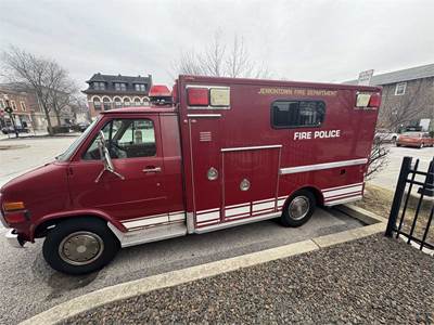 1993 GMC Box Truck - Fire Police, Former Ambulance