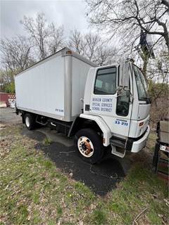2006 Sterling Truck SC-8000 2006 with Liftgate