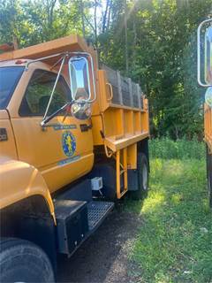 2000 Ford C7500 Dump Truck