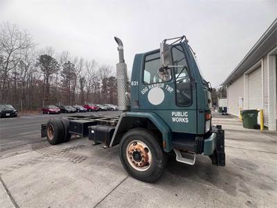 1996 Ford CF8000
