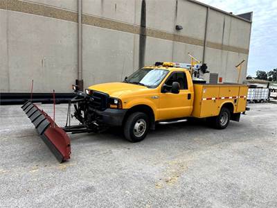 2006 Ford F-350 Dump Truck