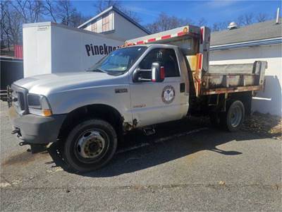 2004 Ford F-550 Super Duty Dump Truck