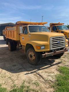 1996 Ford F-700 Dump Truck