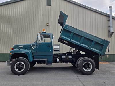 1987 Ford L8000 Dump Truck