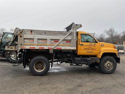 2002 GMC 8500 Dump Truck