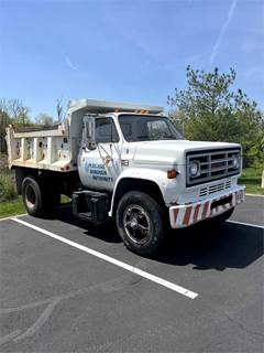 1985 GMC C7 Dump Truck