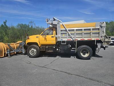 2002 GMC C7 Dump Truck