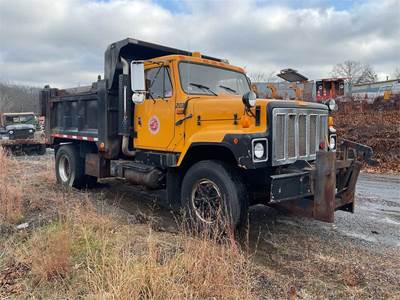 1996 International 2574 Dump Truck