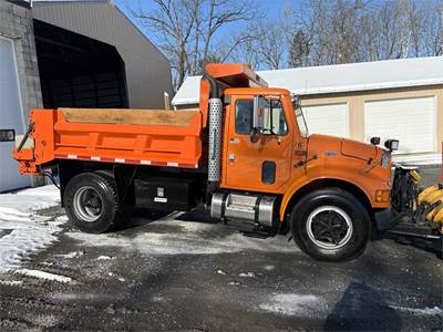 2000 International 4700 Dump Truck