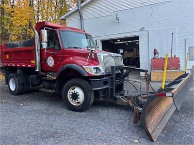 2004 International Dump Truck