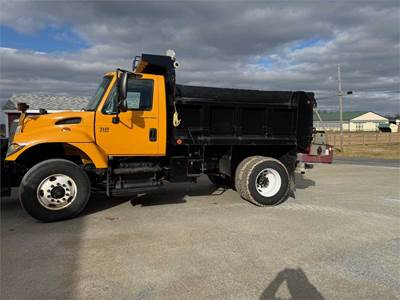 2007 International Dump Truck
