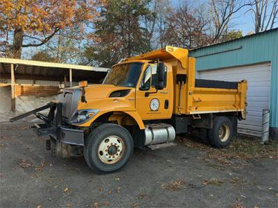 2009 International WorkStar 7400 Dump Truck