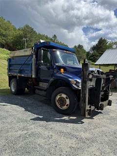 2009 International WorkStar 7400 Dump Truck