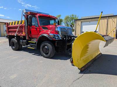 2010 International 7400 WorkStar 4x4