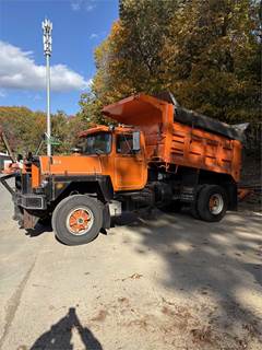 1977 RD Mack 6-wheeler with Plow & Spreader