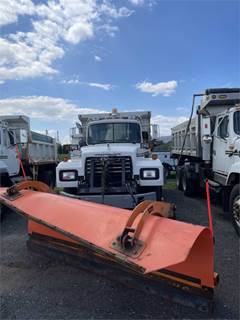 1997 Mack RD688P Dump Truck