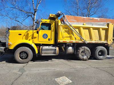 2008 Peterbilt 367 Dump Truck