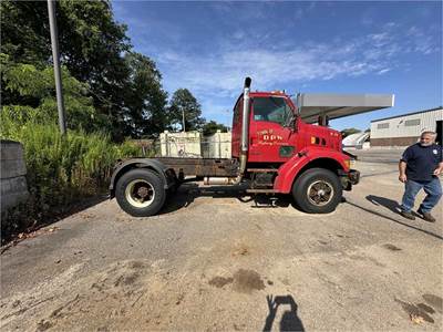 2000 Sterling L7500 Dump Truck