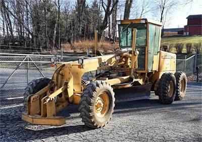 1988 John Deere 670B Road Grader
