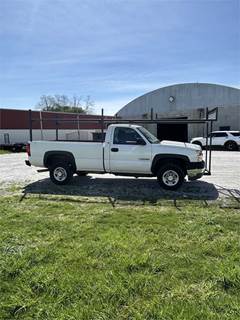 2005 Chevrolet Silverado 2500 HD Truck