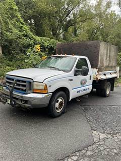 1999 Ford F-350 Truck