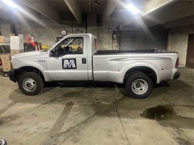 2006 Ford F-350 Truck