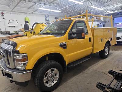 2010 Ford F-350 4x4 Utility Truck