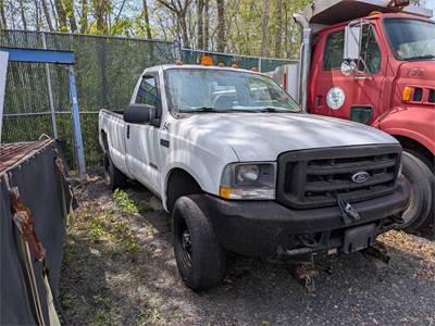 2004 Ford F-350 Truck
