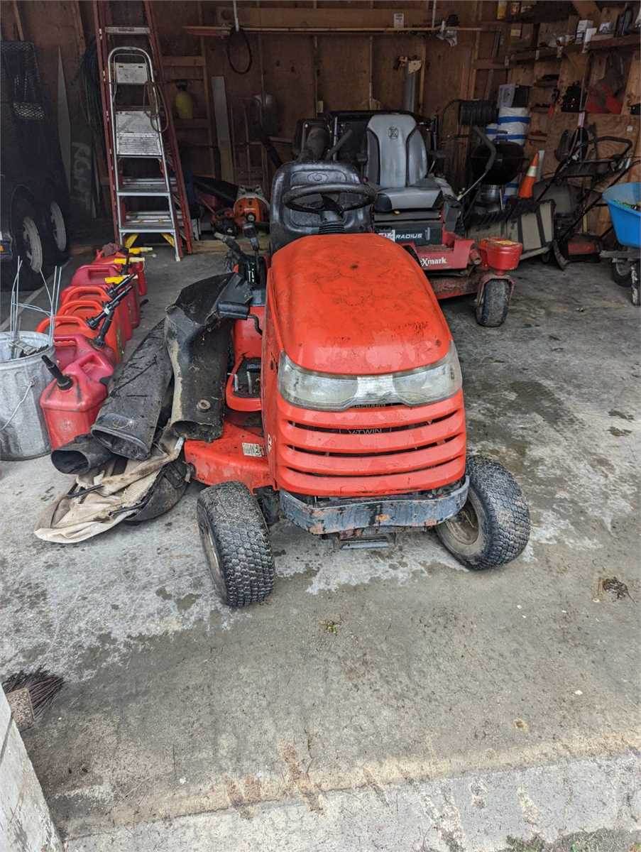 2004 Simplicity BROADMOOR Riding Lawn Mower For Sale Swanzey, NH