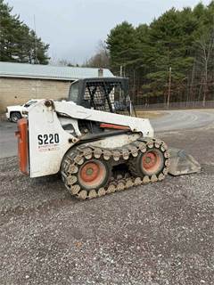 2003 Bobcat S220 Mini Skid Steer