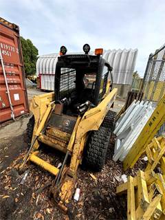 2004 John Deere 320 Mini Skid Steer