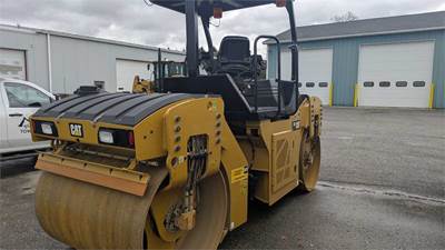 2018 Caterpillar CB7 Smooth Drum Roller Compactor
