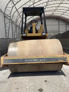 1986 Caterpillar CS553 Vibratory Dirt Roller