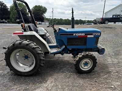 1992 Ford 1720 Tractor