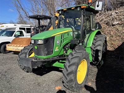 2016 John Deere 5085M Tractor