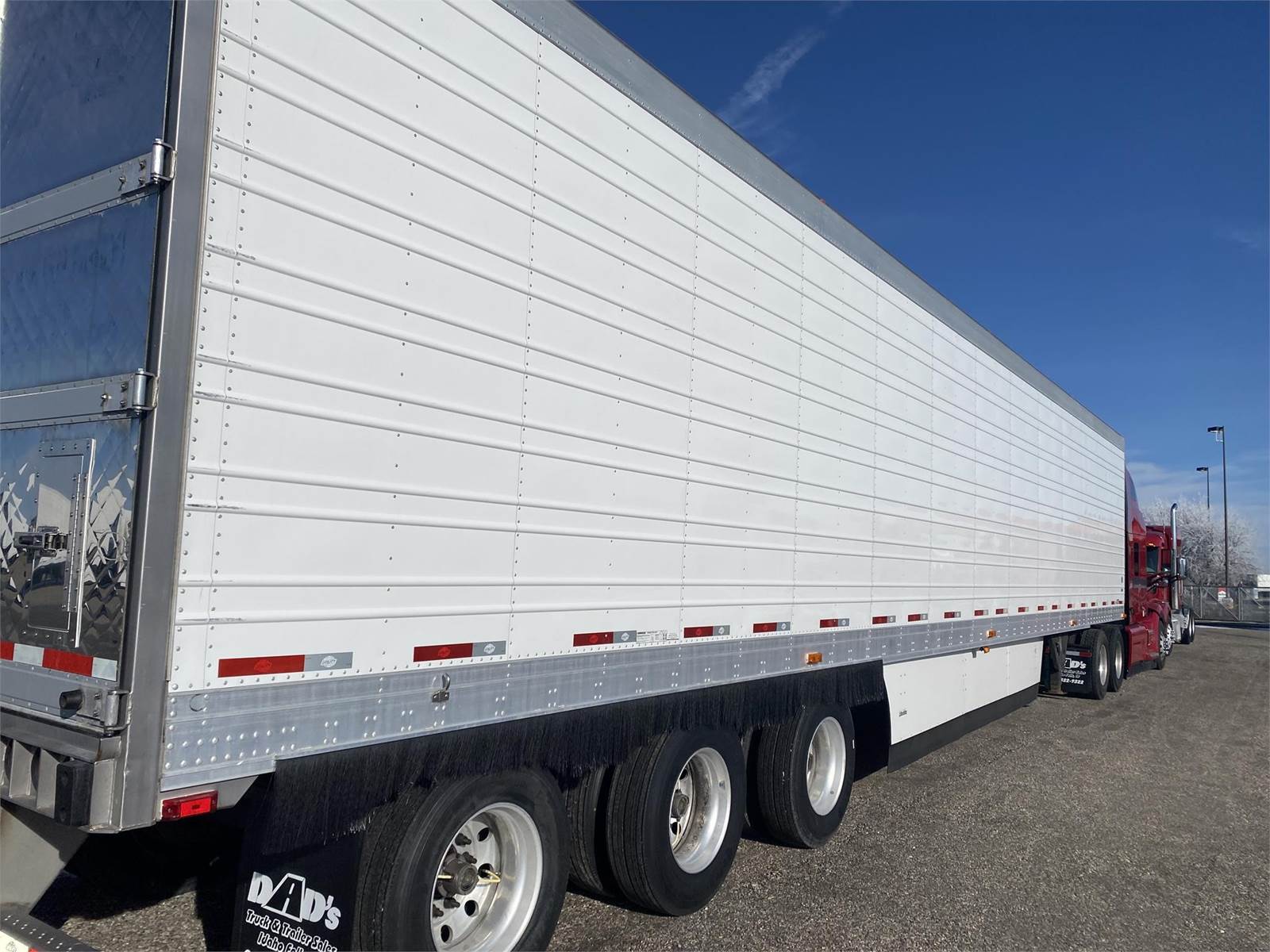 2018 UTILITY 53 ft Reefer Trailer Tri Axle, Swing Door, Thermo King