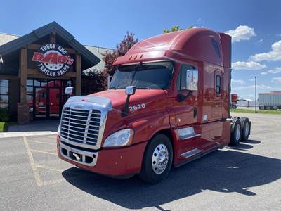 Freightliner Cascadia 125 Sleeper Semi Truck - 72" Raised Roof Sleeper, Detroit 455HP, 13 Speed Manual