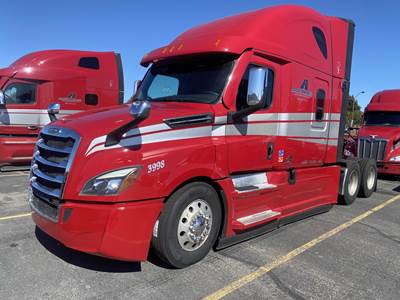 Freightliner Cascadia 126 Sleeper Semi Truck - 72" Raised Roof Sleeper, Detroit 455HP, Amt