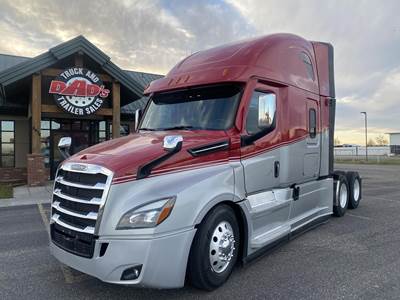 Freightliner Cascadia 126 Sleeper Semi Truck - 72" Raised Roof Sleeper, Detroit 455HP, Amt