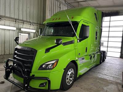 Freightliner Cascadia 126 Sleeper Semi Truck - Raised Roof Sleeper, Detroit 455HP, Amt