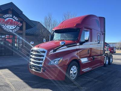 Freightliner Cascadia 126 Sleeper Semi Truck - 72" Raised Roof Sleeper, Detroit 455HP, Amt