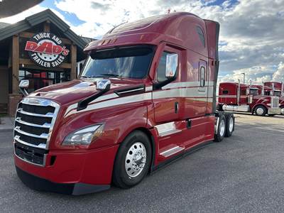Freightliner Cascadia 126 Sleeper Semi Truck - 72" Raised Roof Sleeper, Detroit 505HP, 13 Speed Manual