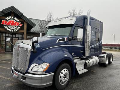 Kenworth T680 Sleeper Semi Truck - Mid Roof Sleeper, Cummins 500HP, Amt