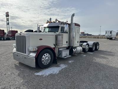 Peterbilt 389 Tri Axle Sleeper Semi Truck - Flat Top Sleeper, Paccar 510HP, 18 Speed Manual