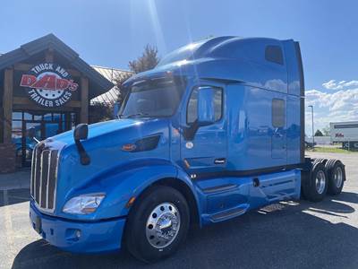 Peterbilt 579 Sleeper Semi Truck - 80" Raised Roof Sleeper, Paccar 455HP, Amt