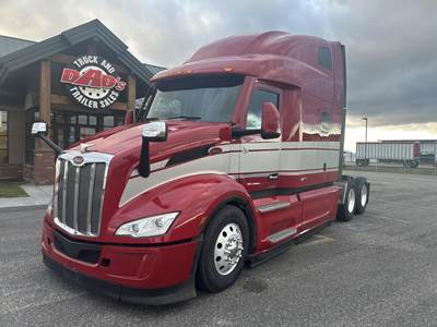 Peterbilt 579 Sleeper Semi Truck - 80" Raised Roof Sleeper, Paccar 455HP, Amt